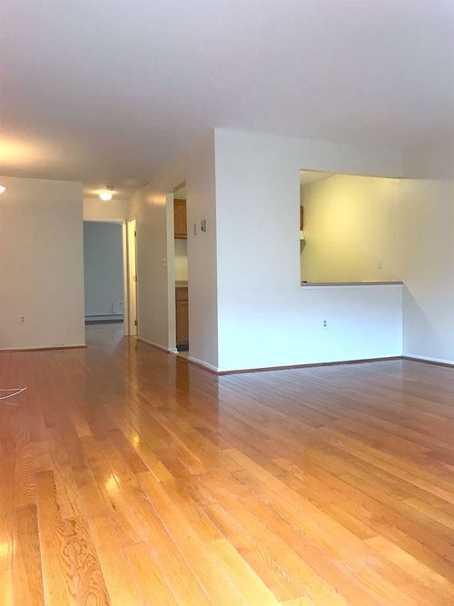 Foto principal - 362 S 5th St