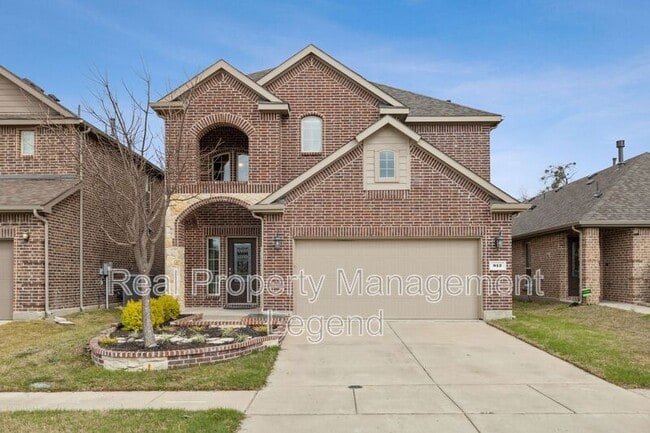 Photo - 812 Gray Fox Drive House