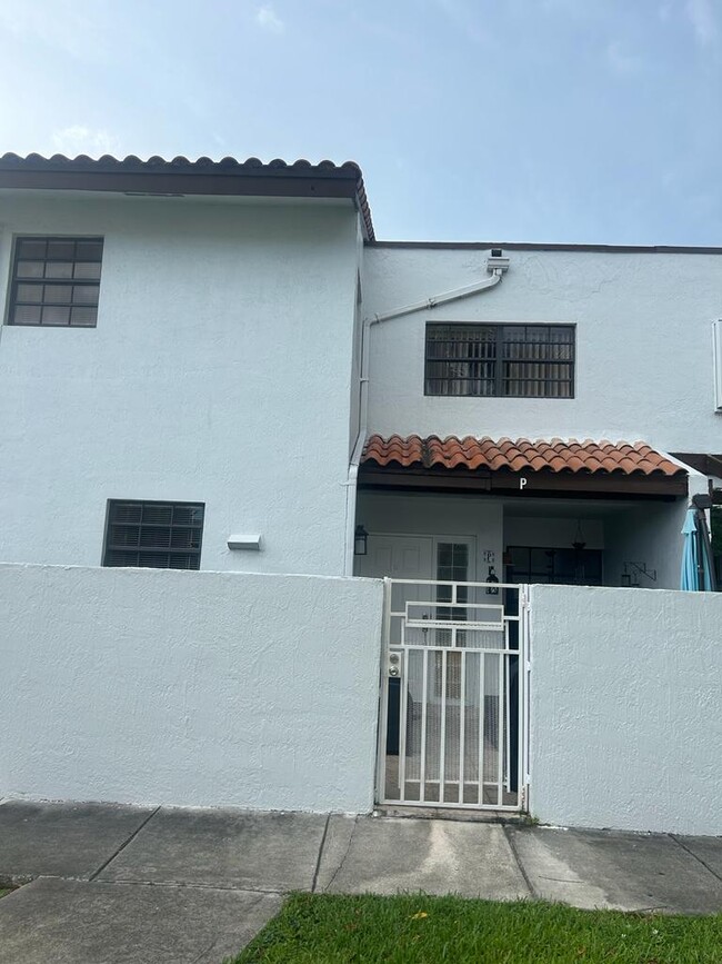 Foto del edificio - 6211 SW 138th Ct