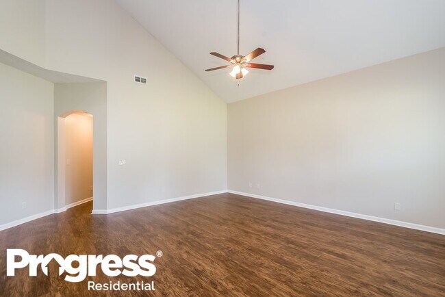 Building Photo - 700 Timbermill Ln