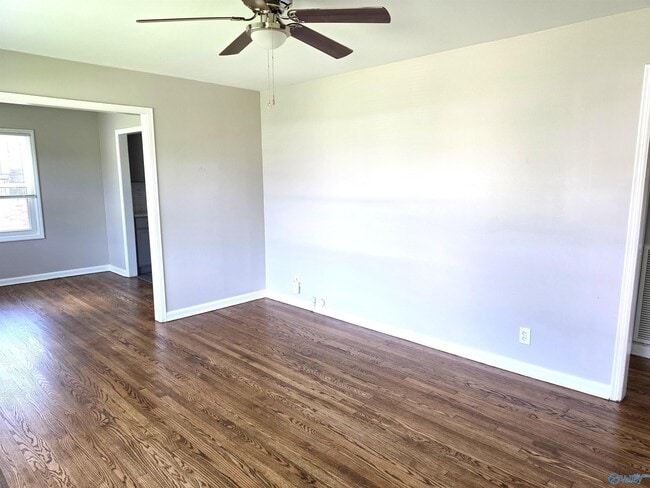 Foto del edificio - 507 Redbud Dr NW