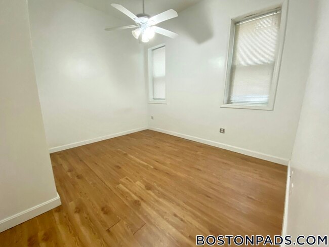 Foto del edificio - 26 Hemenway St