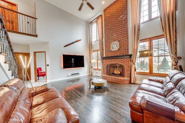 Foto del edificio - 3423 Goldfinch Dr