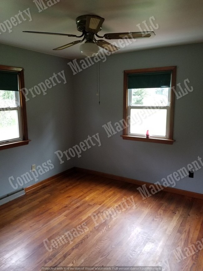 Building Photo - $1150 - 2 Bed, 1 Bath Ranch Home - Narvon