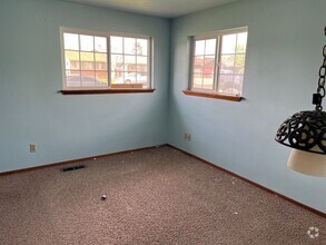 Building Photo - 3208 W Viola Ave