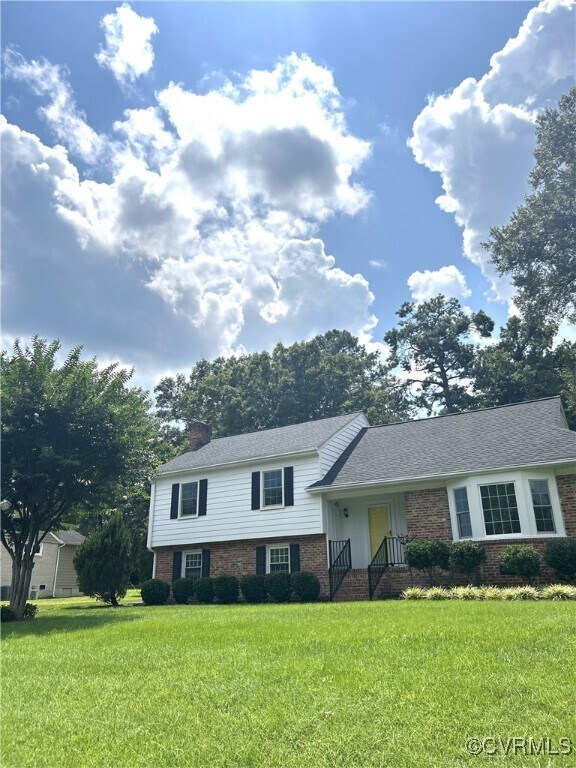 Foto del edificio - 1404 Stoneycreek Dr