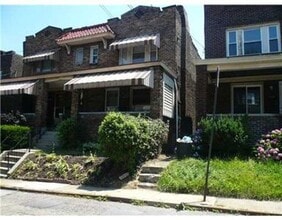 Building Photo - 3322 Niagara St