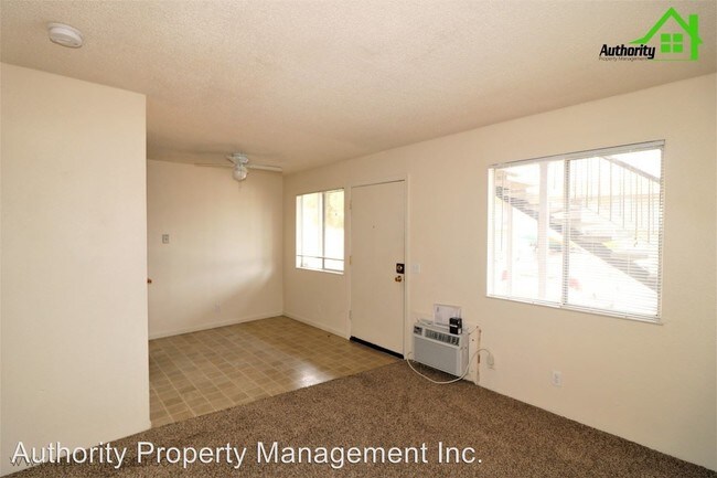 Building Photo - 236 Boulder Creek Dr