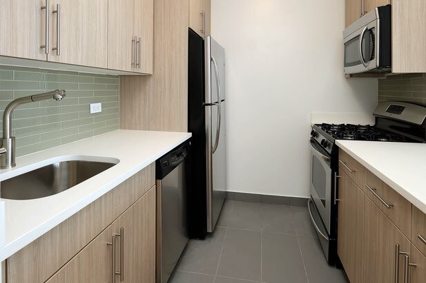 200 Water Street Apartments New York Ny Building Photo 200 Water Street