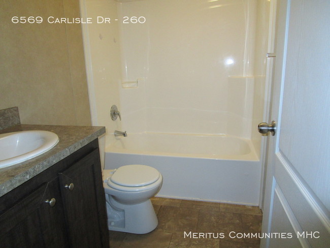 Building Photo - Lease a lifestyle makeover!