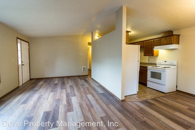 Foto del edificio - 2 br, 1 bath House - 4918 Plomondon Street