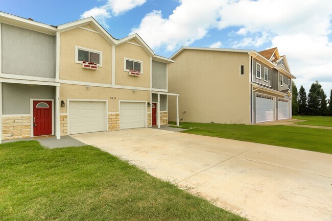 Photo - 8611 Key Windy Way (Converse, TX) Townhome