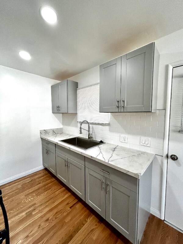 Primary Photo - 630 W Foothill Blvd