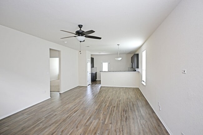 Building Photo - 138 Buttercup Bnd