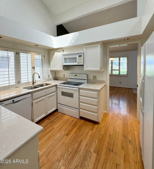 Building Photo - 8188 E Del Cuarzo Dr