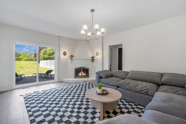 Photo du bâtiment - 13 Hickory Ave