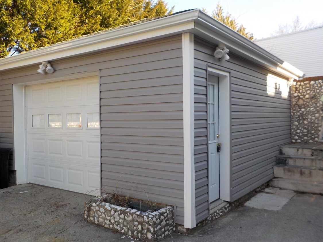 Foto principal - 132-21 Penn Ave