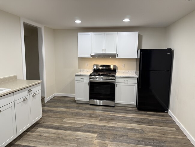Building Photo - 1418 Cascara Ct