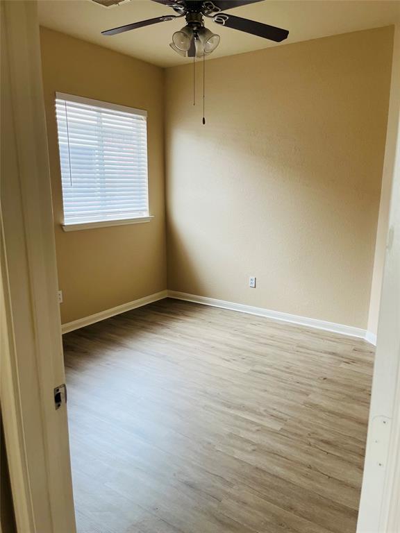 Foto del edificio - 10127 Driftwood Park Dr