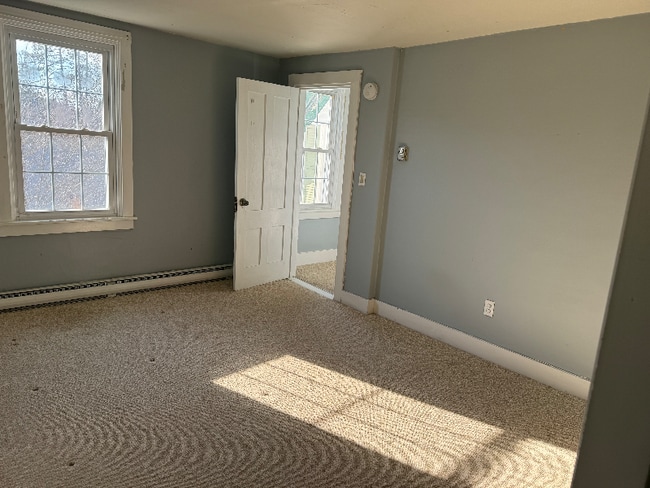 Foto del edificio - 302 Maine St