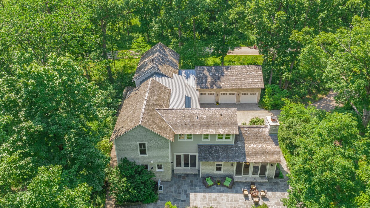 Primary Photo - 26115 N Farwell Rd