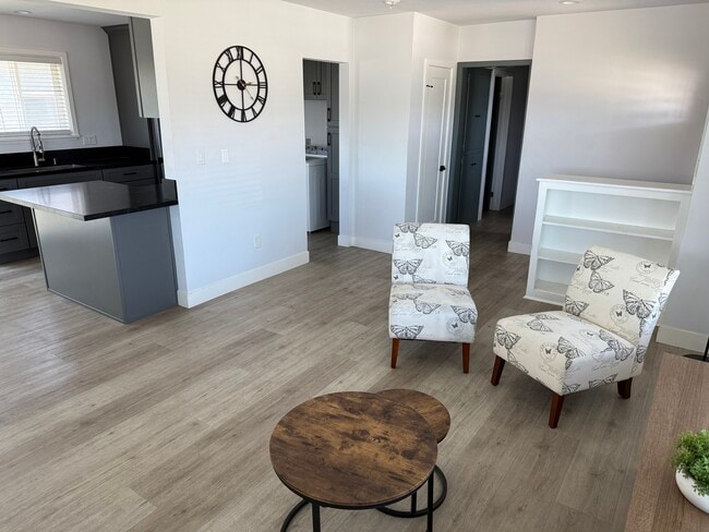 Foto del edificio - 13471 Jackson St