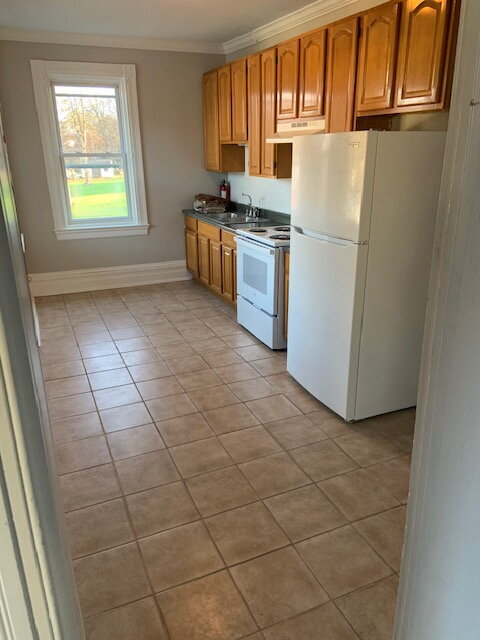 Foto del edificio - "Charming 1-Bedroom Haven with Gleaming Hardwood Floors in Seven Valleys!"