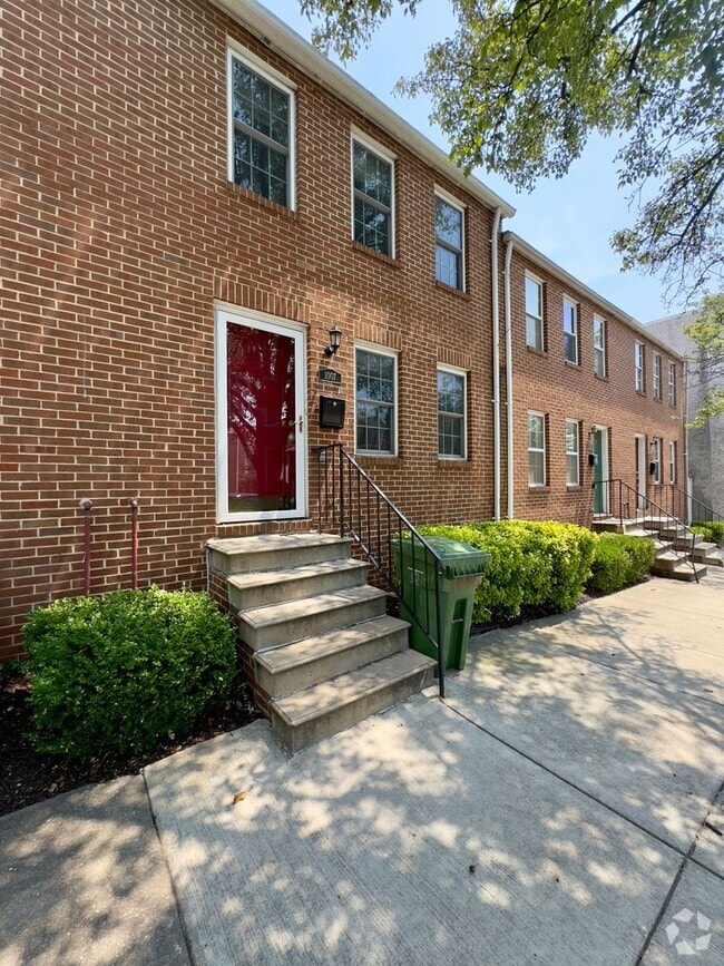 Building Photo - 1007 N Central Ave