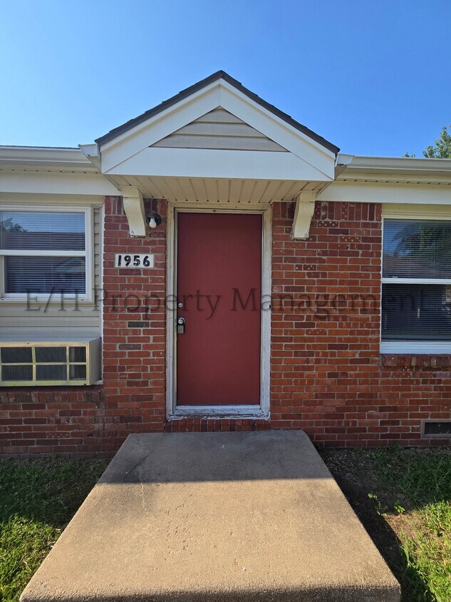 Foto principal - 1956 S Hiram St