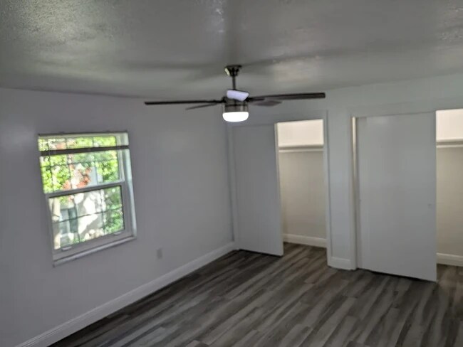 Foto del edificio - 4315 Aegean Dr