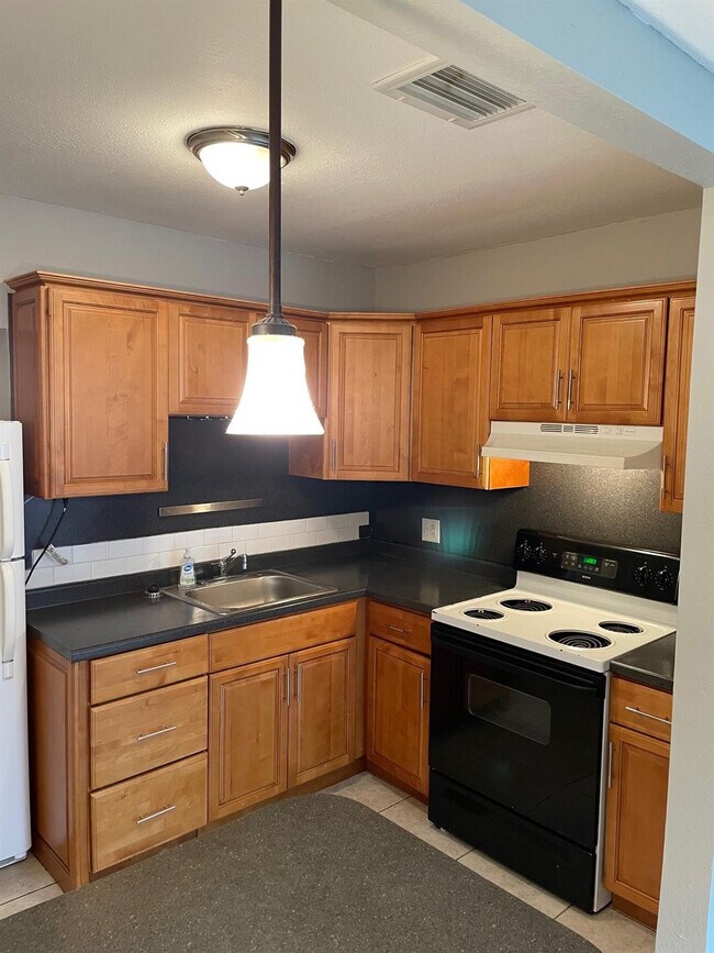 Foto del edificio - 319 SW 15th St
