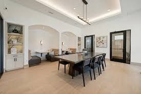 Foto del edificio - 7100 Gilbert Rd