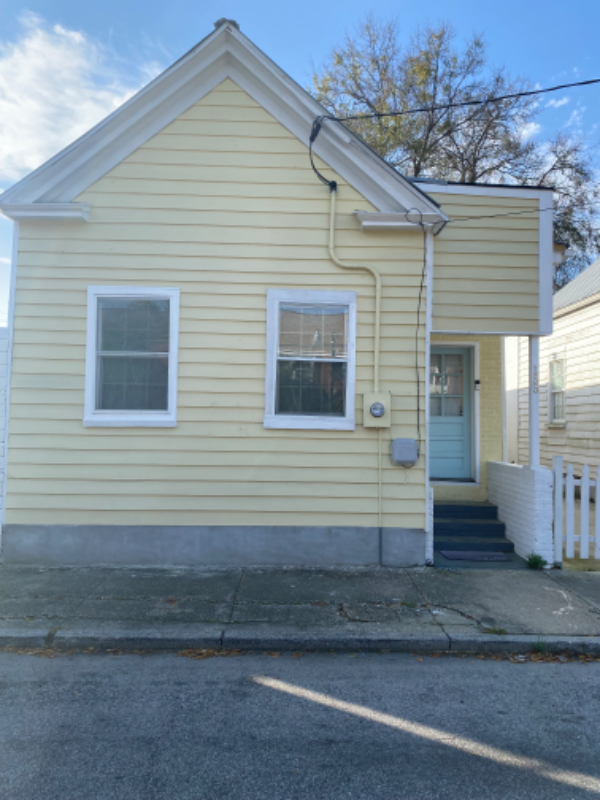 Primary Photo - 155 Romney St