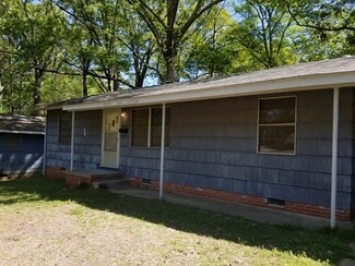 Building Photo - 3132 Charleston Dr