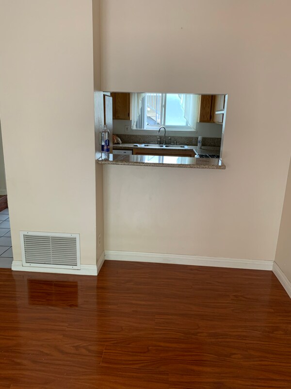 Foto del edificio - 124 Stratford Cir