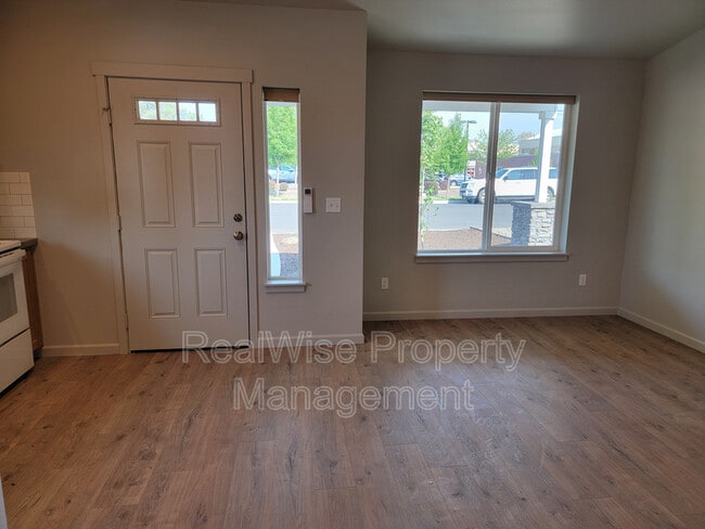 Foto del edificio - 407 SW 11th St