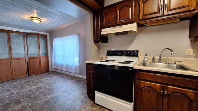 Foto del edificio - 14 Maupin Ave