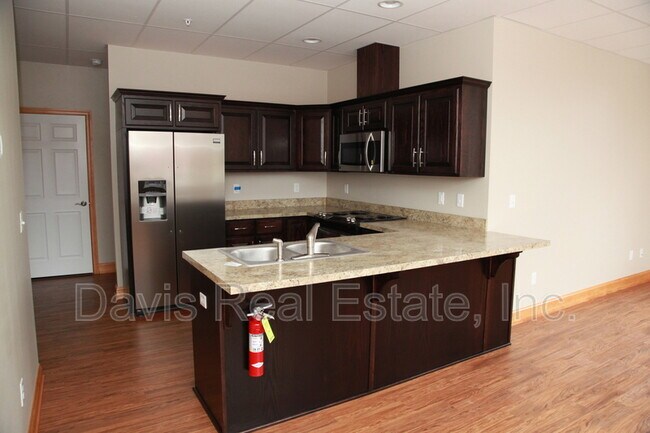 Building Photo - 110 E Bald Eagle St
