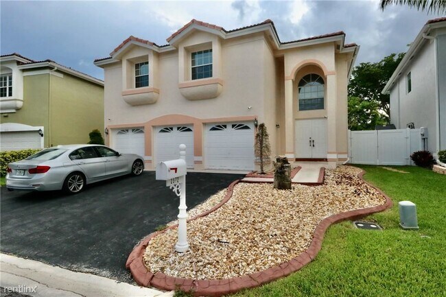 Building Photo - 4 br, 2.5 bath House - 2572 NW 79th Ave