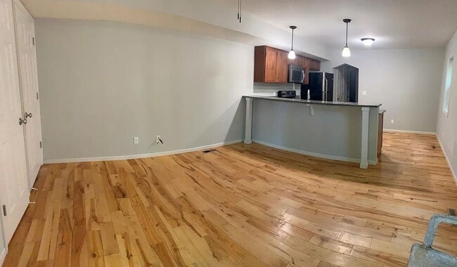 Foto del edificio - 857 23rd Ave SE