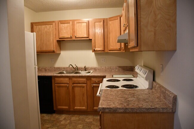 Kitchen - 12 Woodland Oaks Dr