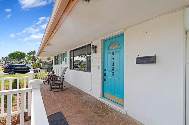 Foto del edificio - 7880 NW 11th St