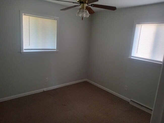 Building Photo - 3255 Christy Way