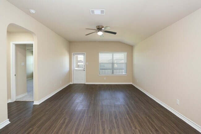 Building Photo - 13027 Maestro Spark