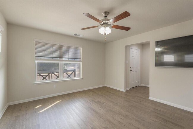 Foto del edificio - 18000 Malnati Dr