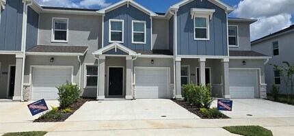 Building Photo - 2661 Skyline Lp