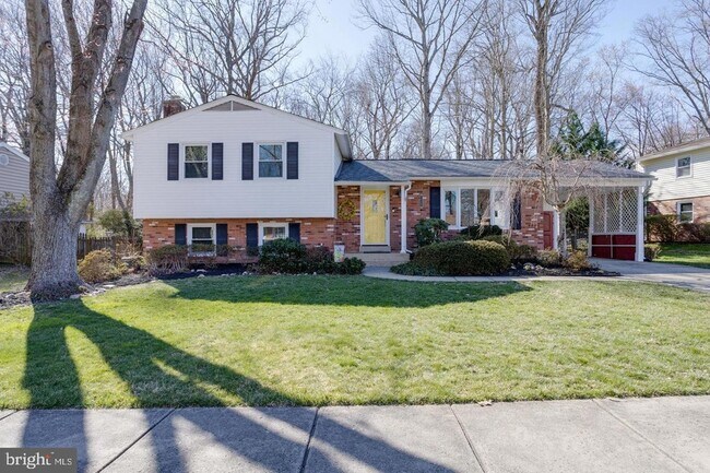 Foto del edificio - 7117 Hadlow Ct