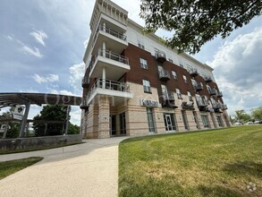 Building Photo - 1111 S Marshall St