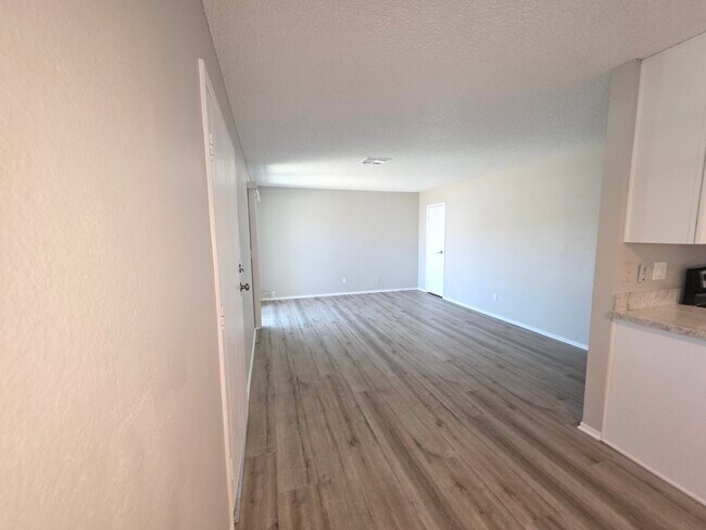 Foto del edificio - 4193 Zavala St