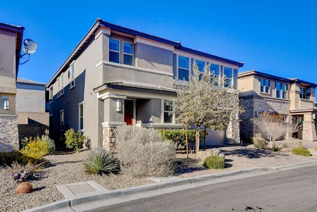 Building Photo - Beautiful 4 Bed/3 Bath Home in Summerlin!